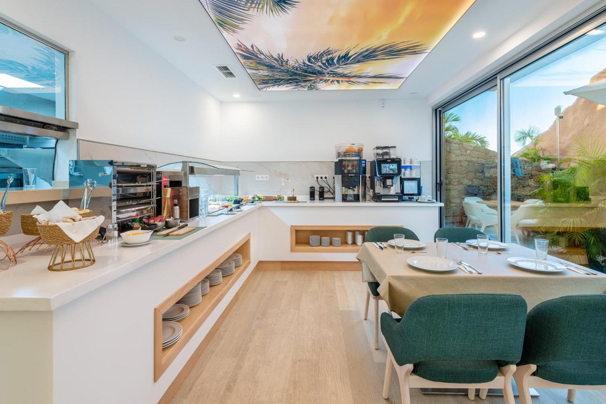 Grand Horizon Luxury Boutique Apartments Puerto Rico  Ngoại thất bức ảnh