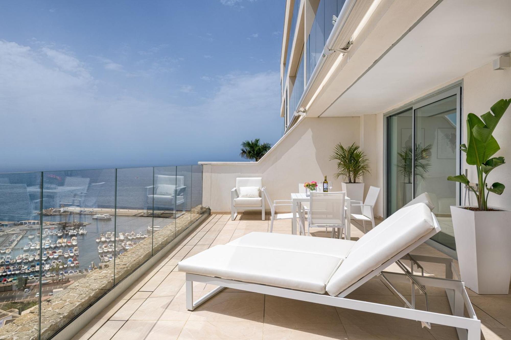 Grand Horizon Luxury Boutique Apartments Puerto Rico  Ngoại thất bức ảnh