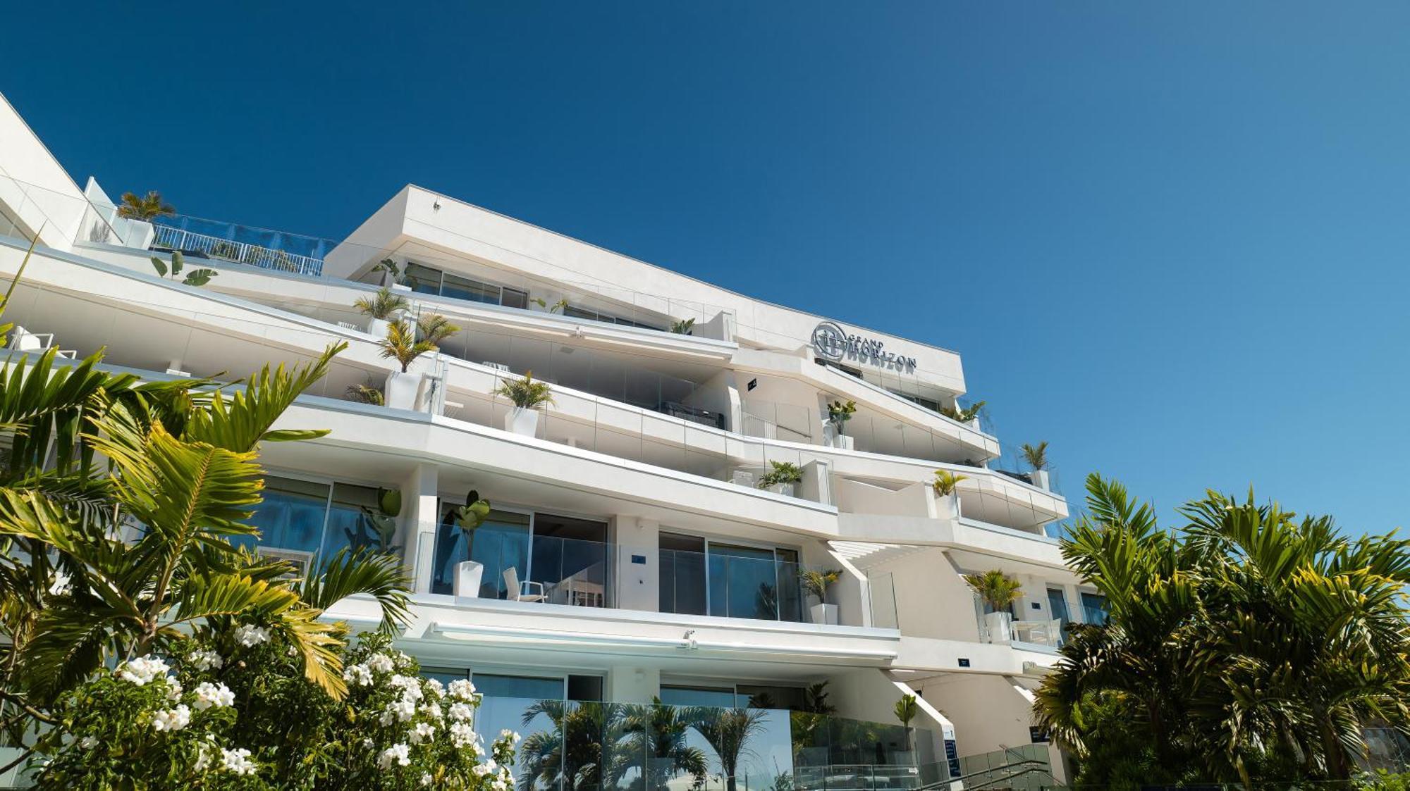 Grand Horizon Luxury Boutique Apartments Puerto Rico  Ngoại thất bức ảnh