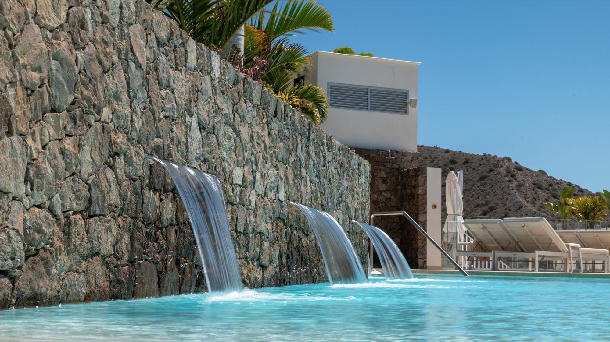 Grand Horizon Luxury Boutique Apartments Puerto Rico  Ngoại thất bức ảnh