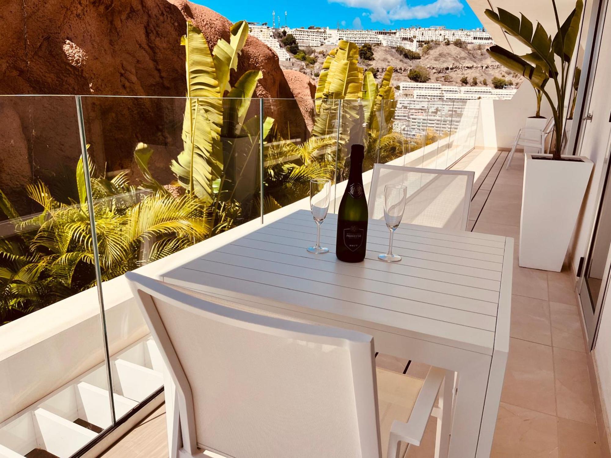 Grand Horizon Luxury Boutique Apartments Puerto Rico  Phòng bức ảnh