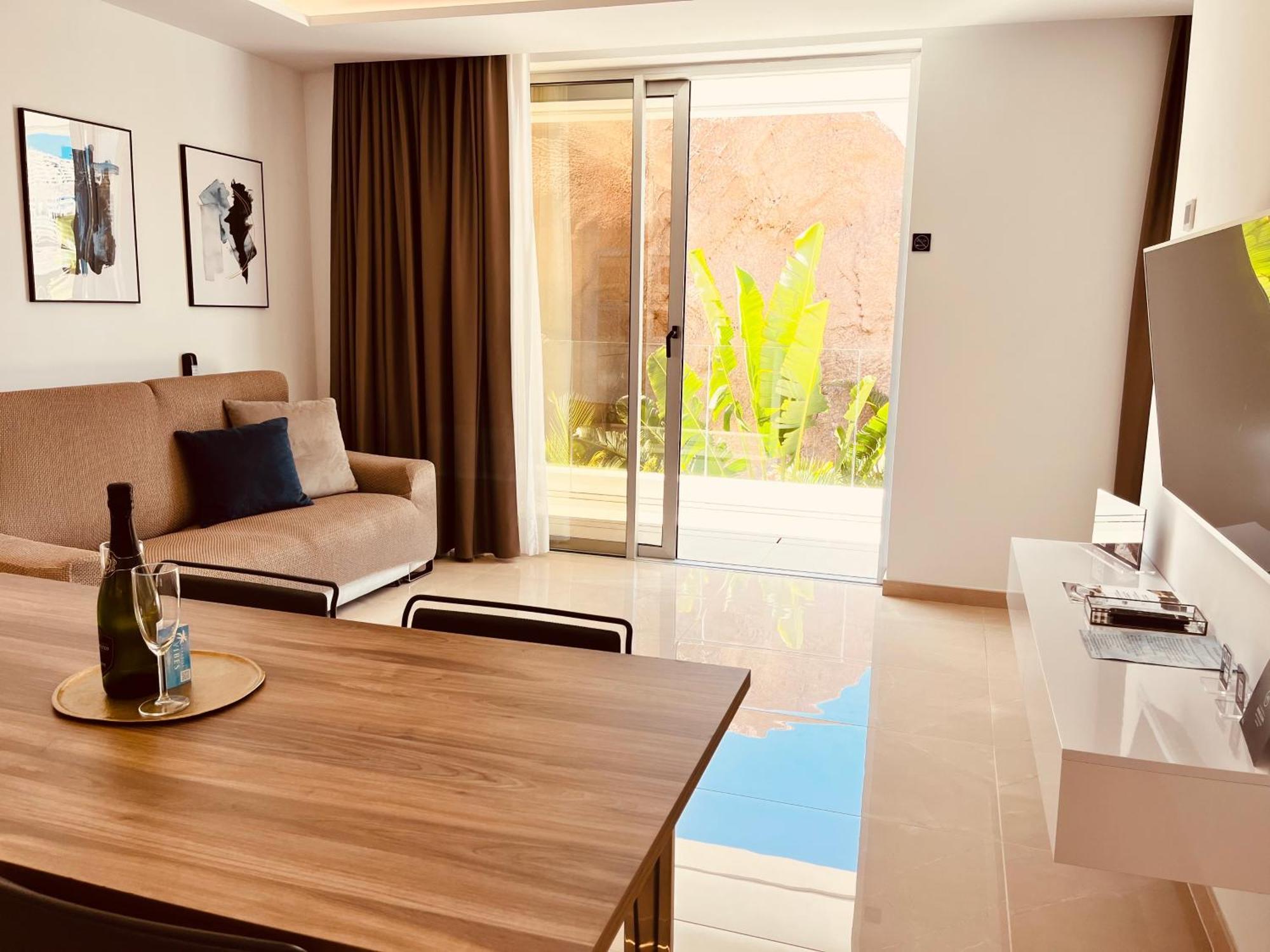 Grand Horizon Luxury Boutique Apartments Puerto Rico  Phòng bức ảnh