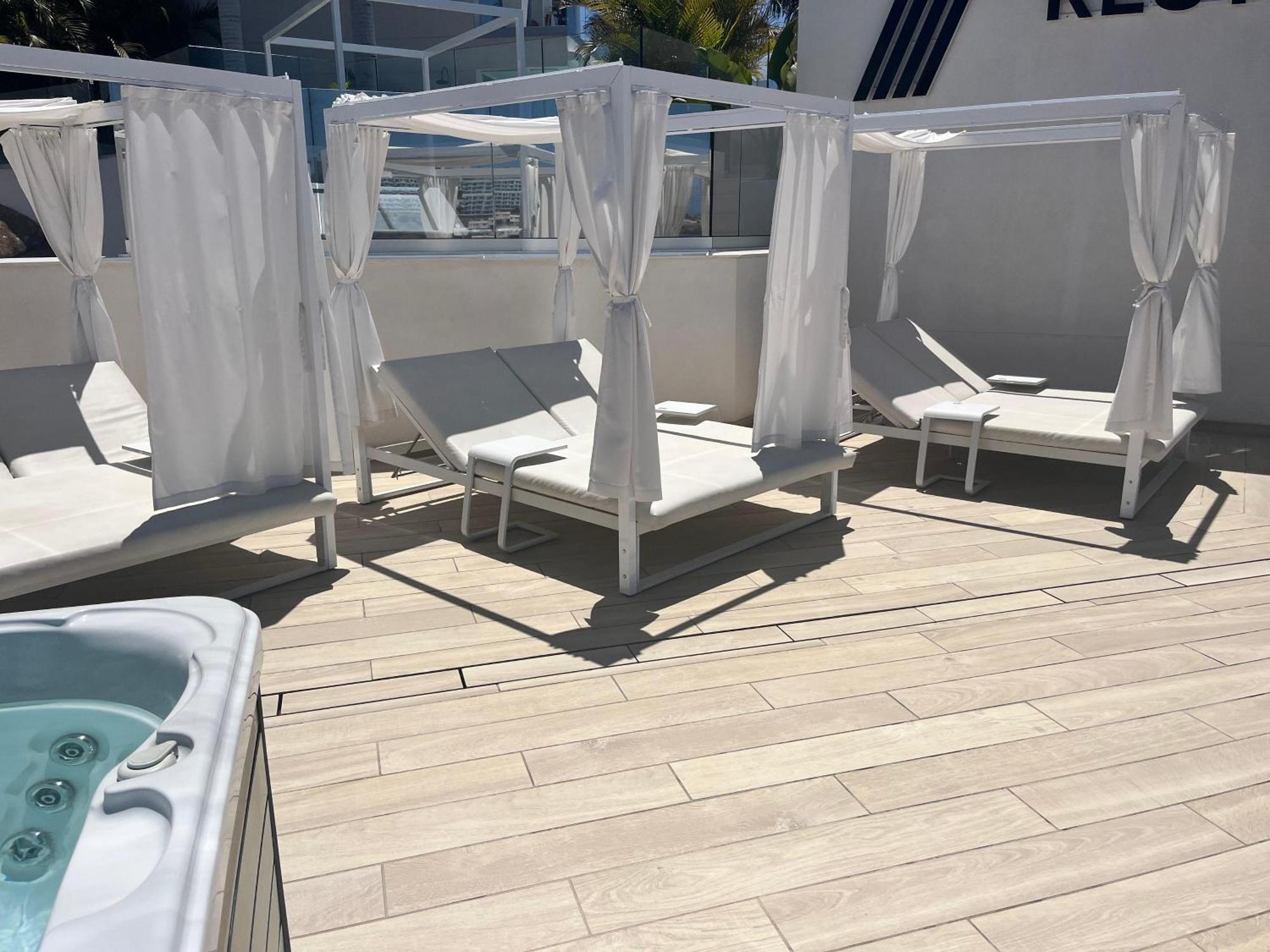 Grand Horizon Luxury Boutique Apartments Puerto Rico  Ngoại thất bức ảnh